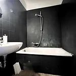 Apartament Aparments I Spaceous In Ber-reinickendorf, 1 Min. To Metro Station